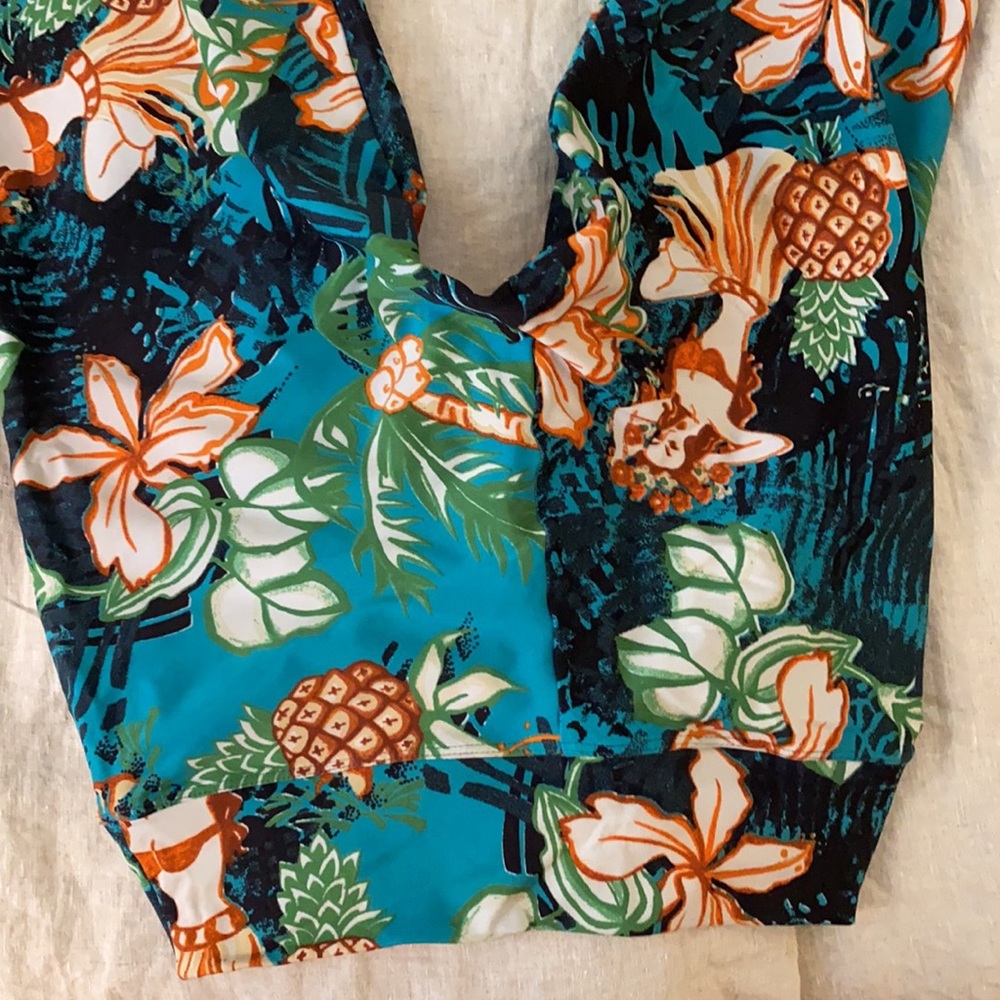 Liquido 7/8 mid rise yoga leggings - Picture 3 of 6